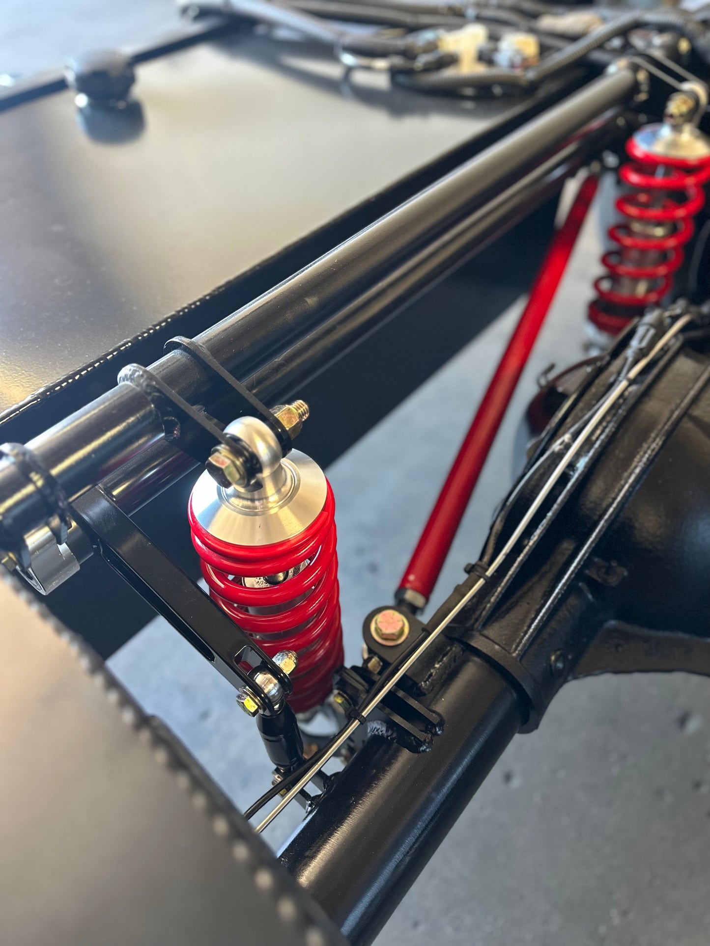 Twisted Inc. Race Inspired 4 Link Kit with Coilovers 2008-2018 NNBS (SHORT BED ALL CABS)