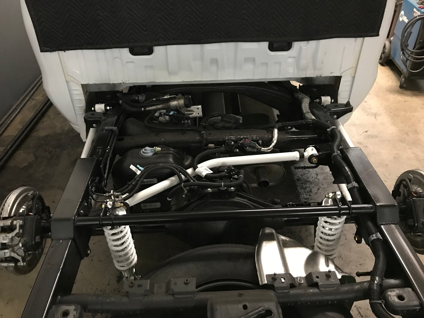 2019-2024 Silverado/Sierra 4 Link Suspension Kit With Viking Coilovers
