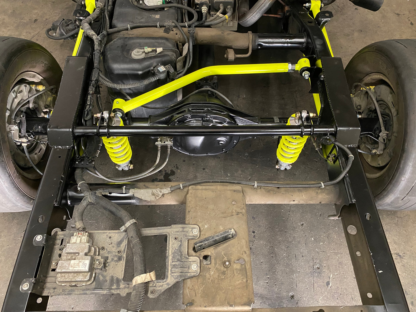 1988-2018 Silverado/Sierra 4 Link Suspension Kit With Viking Coilovers