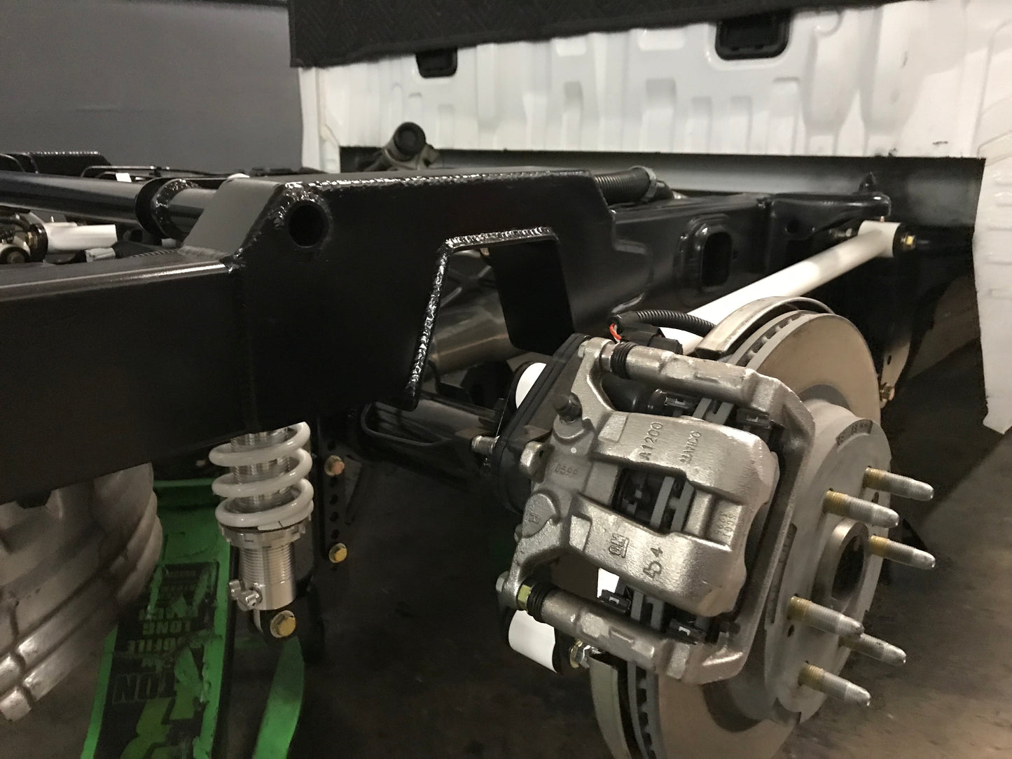 2019-2025 Silverado/Sierra Underbed Notch