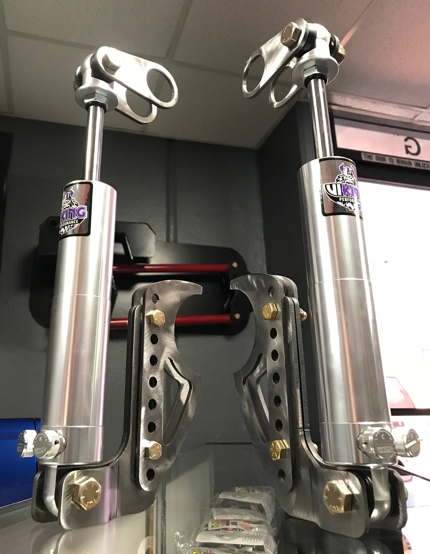 UNIVERSAL KIT -Viking Dual Adjustable Shocks With Relocation Kit